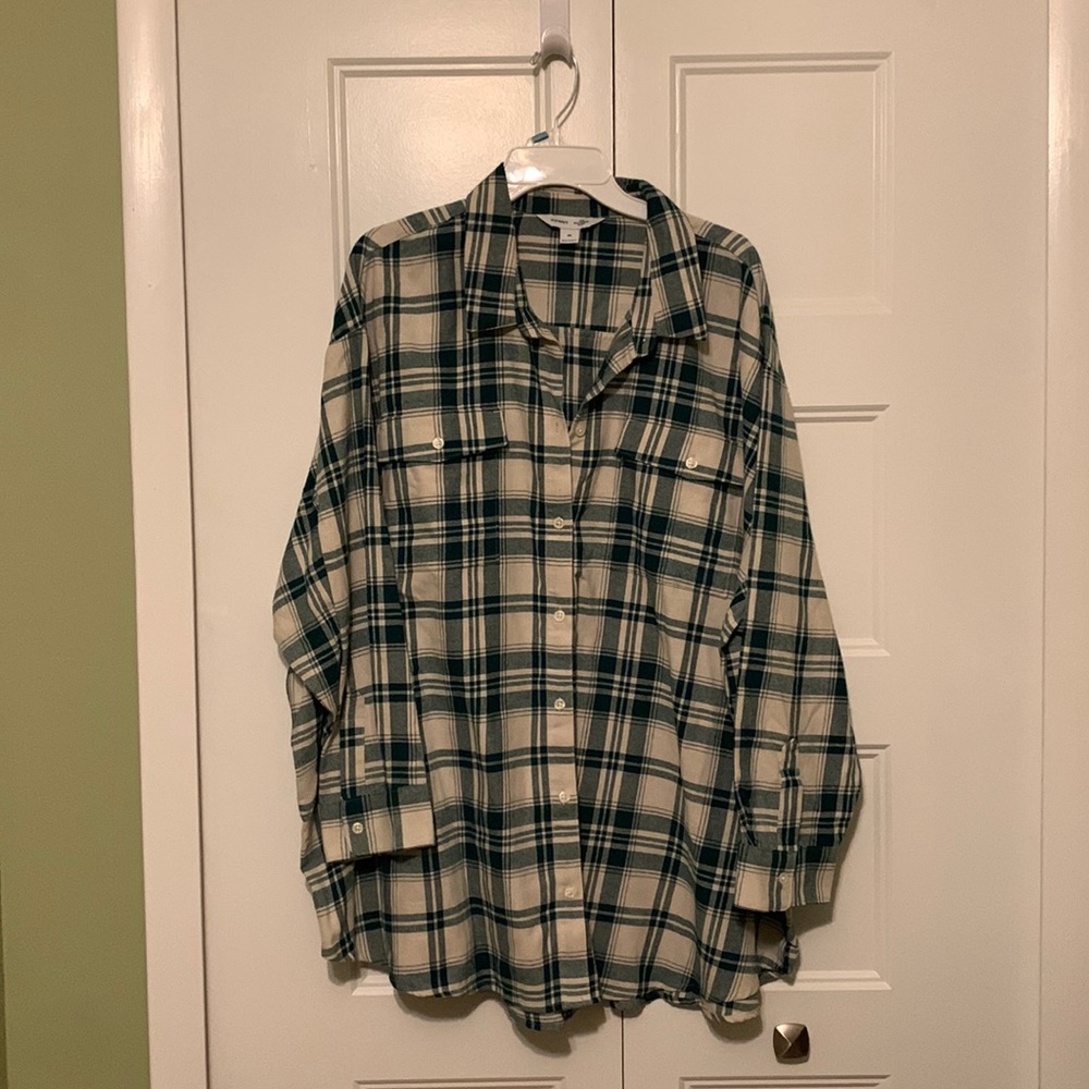 NWT Old Navy Flannel Button Down 3X Green and White Plaid Front Pockets